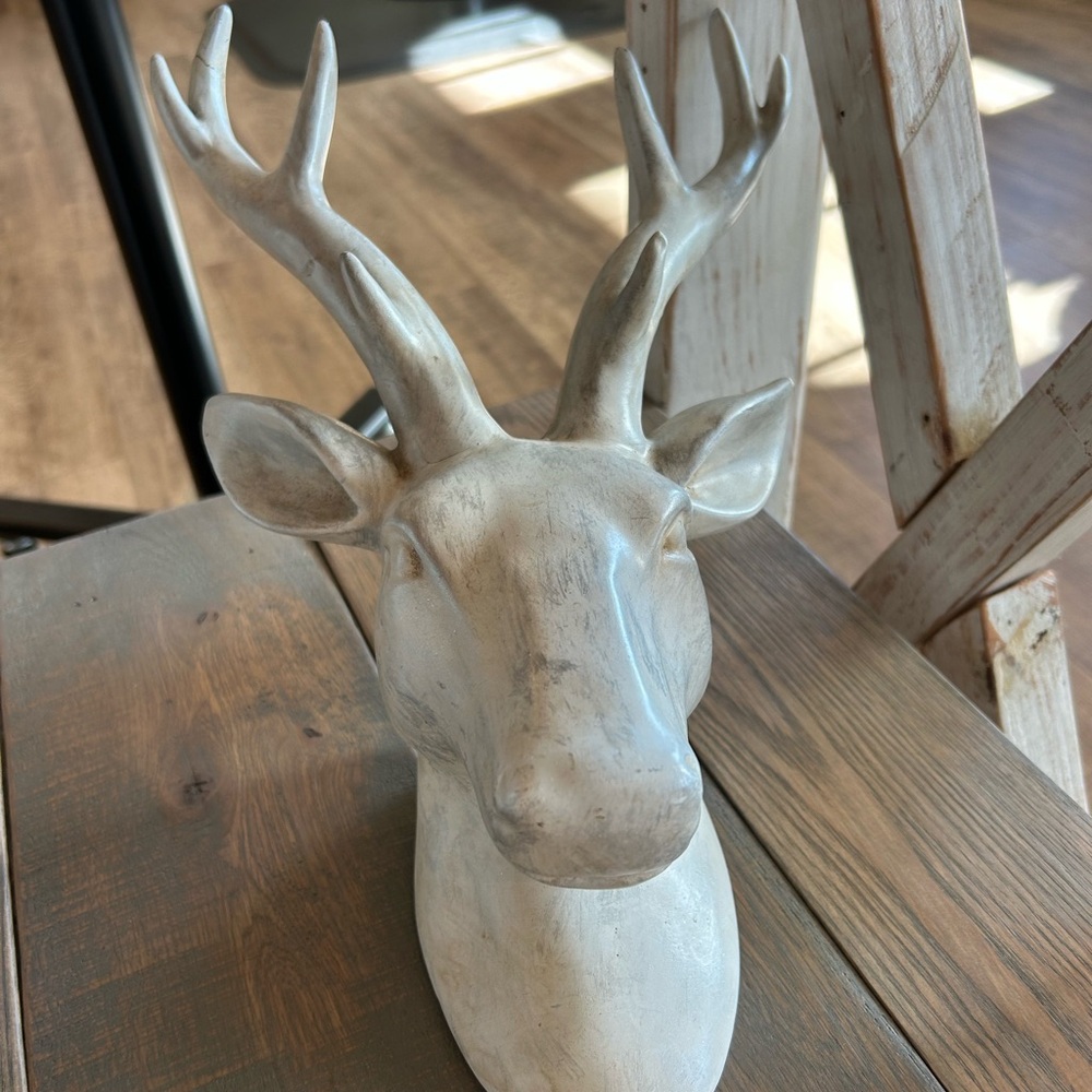 Rustic Deer Head Wall Decor